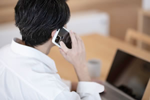 保険会社に連絡